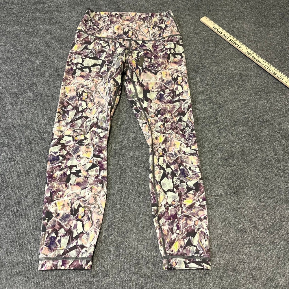 Lululemon Leggings Womens Size 8 Purple Crystal Print High Rise Athletic Yoga